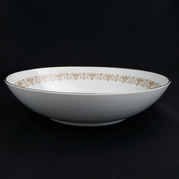 Sheffield 9" Vegetable Bowl - Imperial Gold - Picture 8 of 10